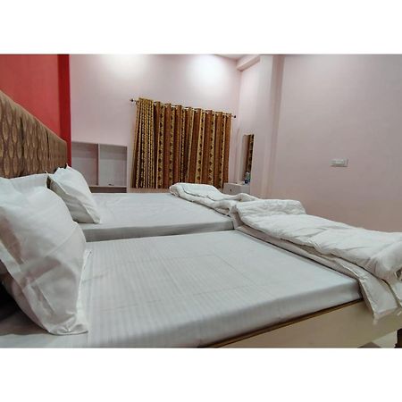 Shree Puram Hotell Varanasi Exteriör bild