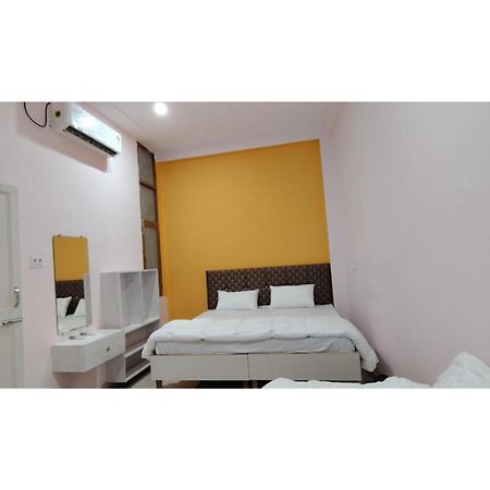 Shree Puram Hotell Varanasi Exteriör bild