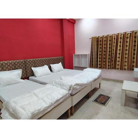 Shree Puram Hotell Varanasi Exteriör bild